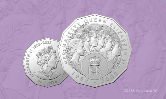 Collectors Race for New Queen Elizabeth 50-Cent Coin