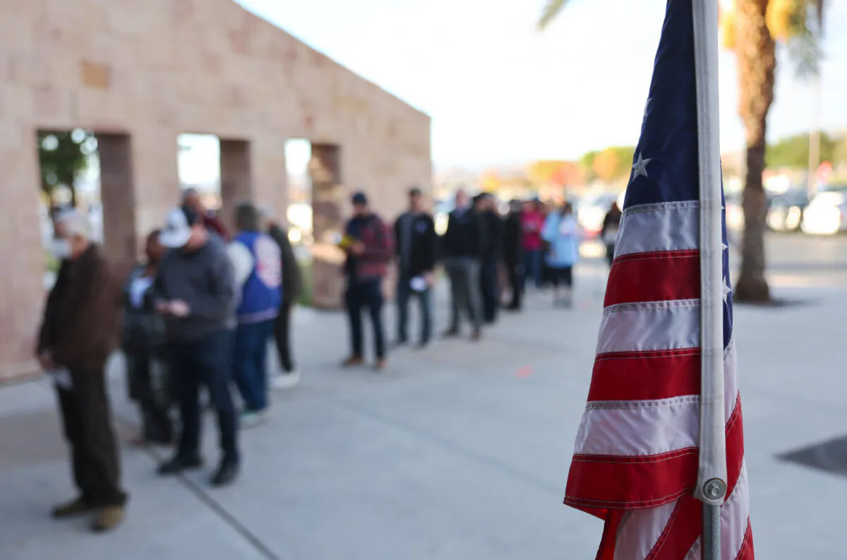 Voters wait in line to cast their ballots at the Desert Breeze Community Center polling place in Las Vegas, Nev., on Nov. 8, 2022.  (Mario Tama/Getty Images)