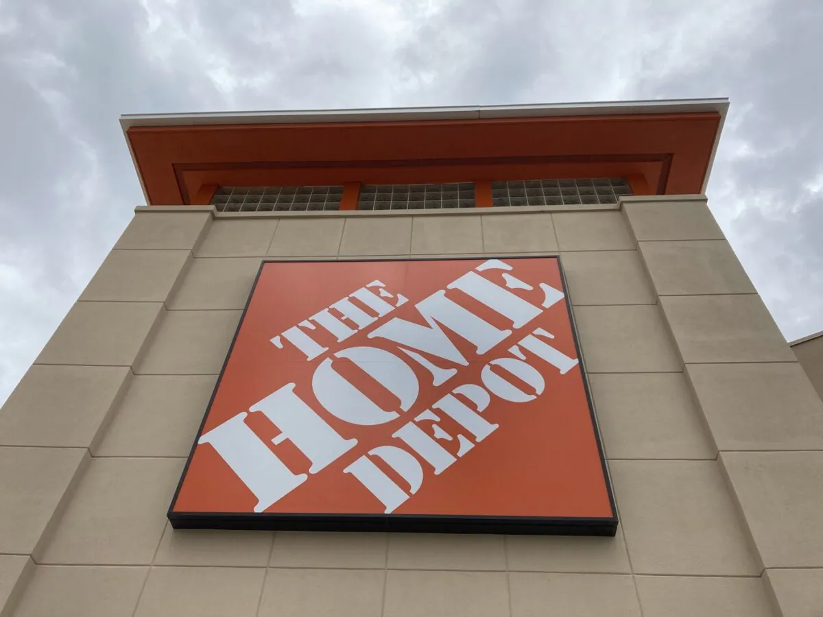 A Home Depot logo is shown on a store in North Miami, Fla, on May 14, 2021. (The Canadian Press/AP-Wilfredo Lee)