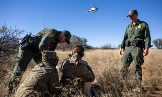 Preferred Pronouns: US Border Agents Told to Use ‘Woke’ Language