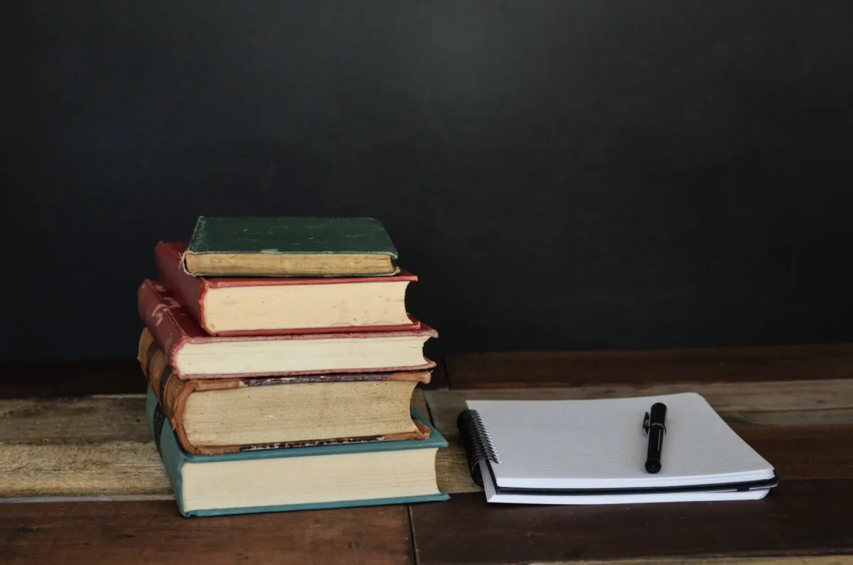 A classical education primarily uses foundational books to teach children. (Debby Hudson/Unsplash.com)