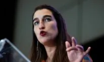 Québec Solidaire Elects Émilise Lessard-Therrien as Co-Spokeswoman