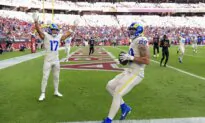 Stafford Throws 4 TDs as Rams Thump Cardinals 37–14