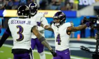 Zay Flowers Catches and Runs for TDs, Ravens Force 4 Turnovers in 20–10 Win Over Chargers
