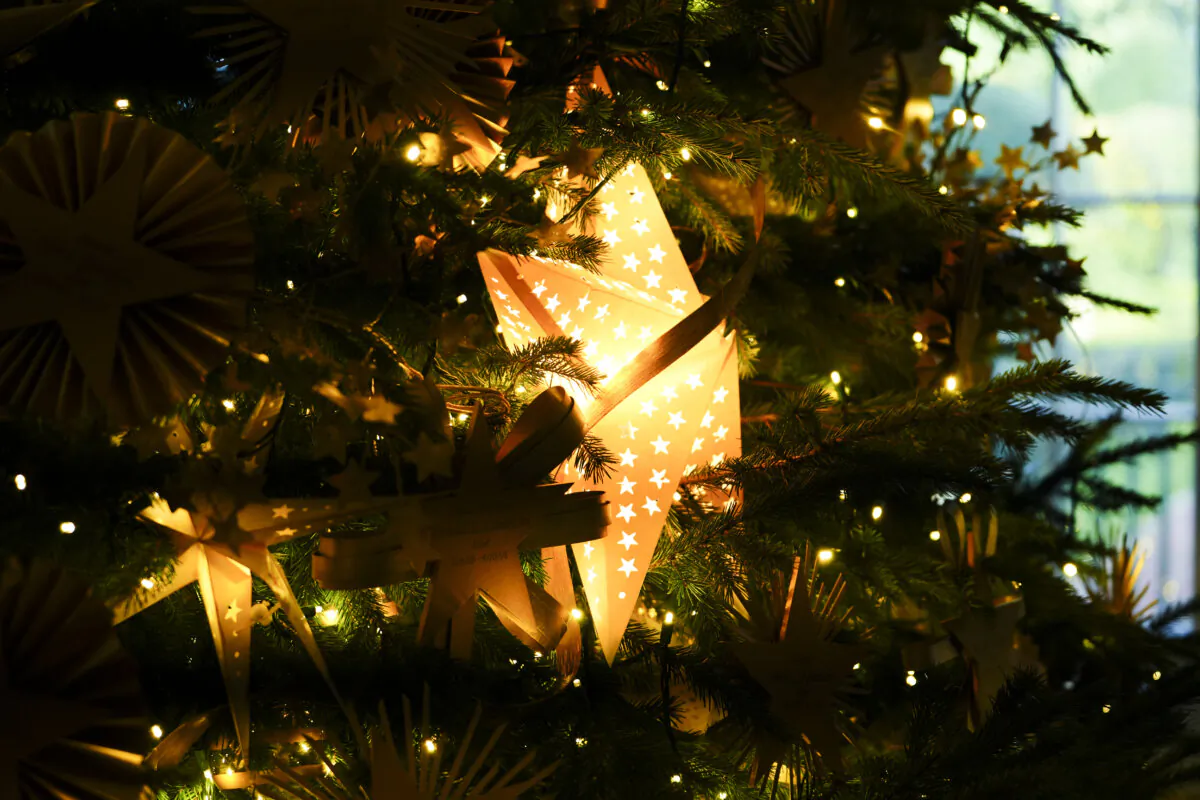 The White House is decorated for Christmas with the holiday theme “Magic, Wonder, and Joy” in Washington on Nov. 27, 2023. (Madalina Vasiliu/The Epoch Times)