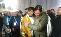 Indian Rescuers Pull Out All 41 Workers Who Were Trapped in a Tunnel for 17 Days