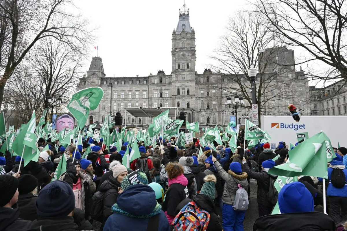Thousands of members of the unions' common front gathered to protest at the National Assembly in Quebec City,  on Nov. 23, 2023. (The Canadian Press/Jacques Boissinot)