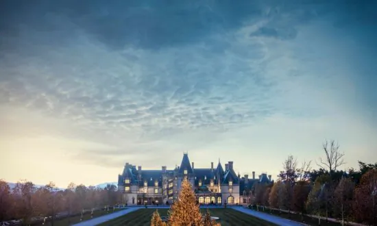 The 6 Finest Christmas Wonderlands in America
