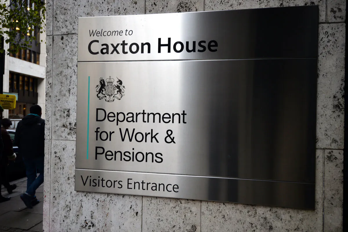 The Department for Work and Pensions office in London on Dec. 18, 2014. (John Stillwell/PA Wire)