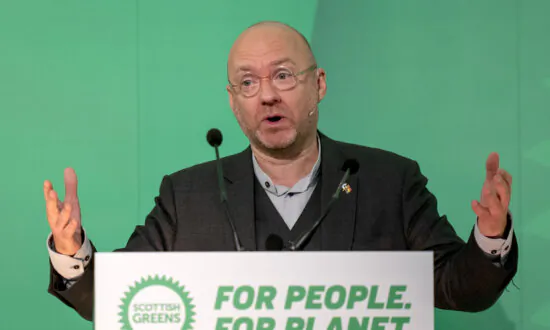 Scottish Government Considers Mandatory Switch to Heat Pumps By 2033