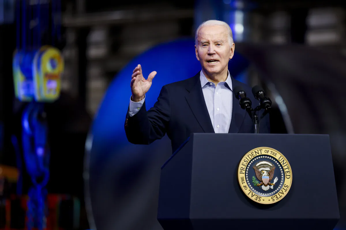 President Joe Biden speaks about Bidenomics at CS Wind in Pueblo, Col., on Nov. 29, 2023. (Michael Ciaglo/Getty Images)