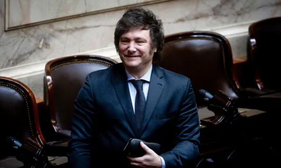 Milei’s Plan to Abolish Argentina’s Central Bank Not a ‘Slam Dunk,’ Libertarian Ron Paul Cautions