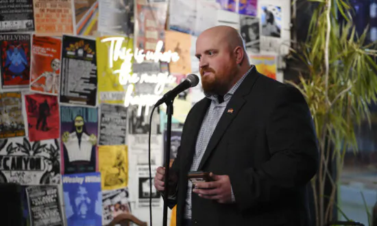 With Manchin Out, West Virginia Democrats Say Progressive Candidate ‘A Good New Beginning’