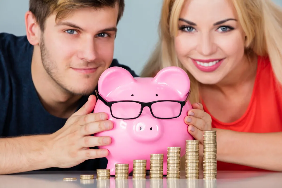 A special Valentine's Day report from the BMO Real Financial Progress Index reveals that spending is a source of conflict for one-third of Canadian couples. (Shutterstock)