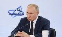 Putin Apologizes to Azerbaijan After Deadly Plane Crash