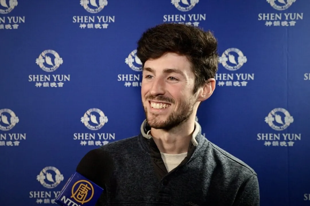 Kyle Seeger attends Shen Yun Performing Arts at the Johnny Mercer Theatre at Savannah Civic Center in Savannah, Ga., on Dec. 31, 2023. (Frank Xie/The Epoch Times)