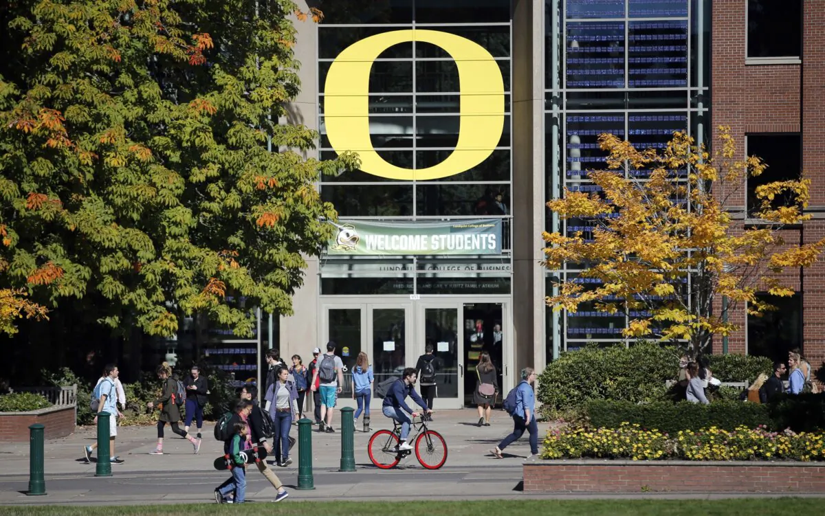 The University of Oregon campus is shown, in Eugene, Ore., on Oct. 6, 2017. (Andy Nelson/The Register-Guard via AP)