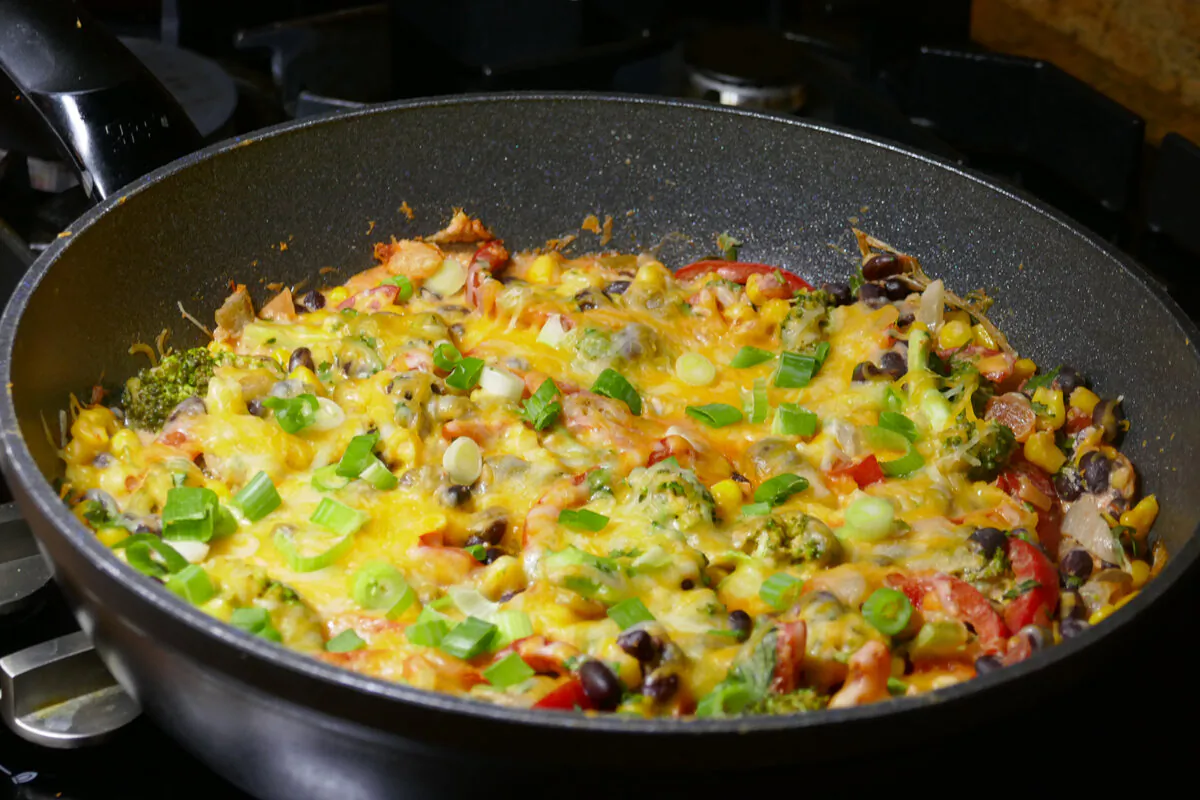 Southwestern Veggie Skillet Dinner. (Linda Gassenheimer/TNS)