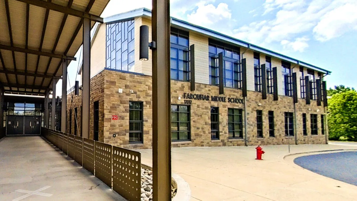 The Farquhar Middle School in Olney, Md. (Google Maps/Screenshot/The Epoch Times)