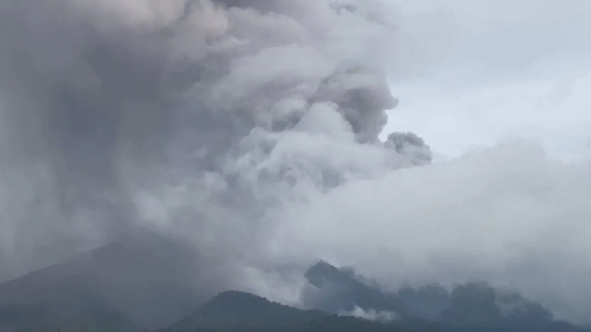 The Marapi volcano spews ash in West Sumatra province, Indonesia, on Dec. 3, 2023, in a still from video. (Syamsu Ridwan via Reuters/Screenshot via NTD)