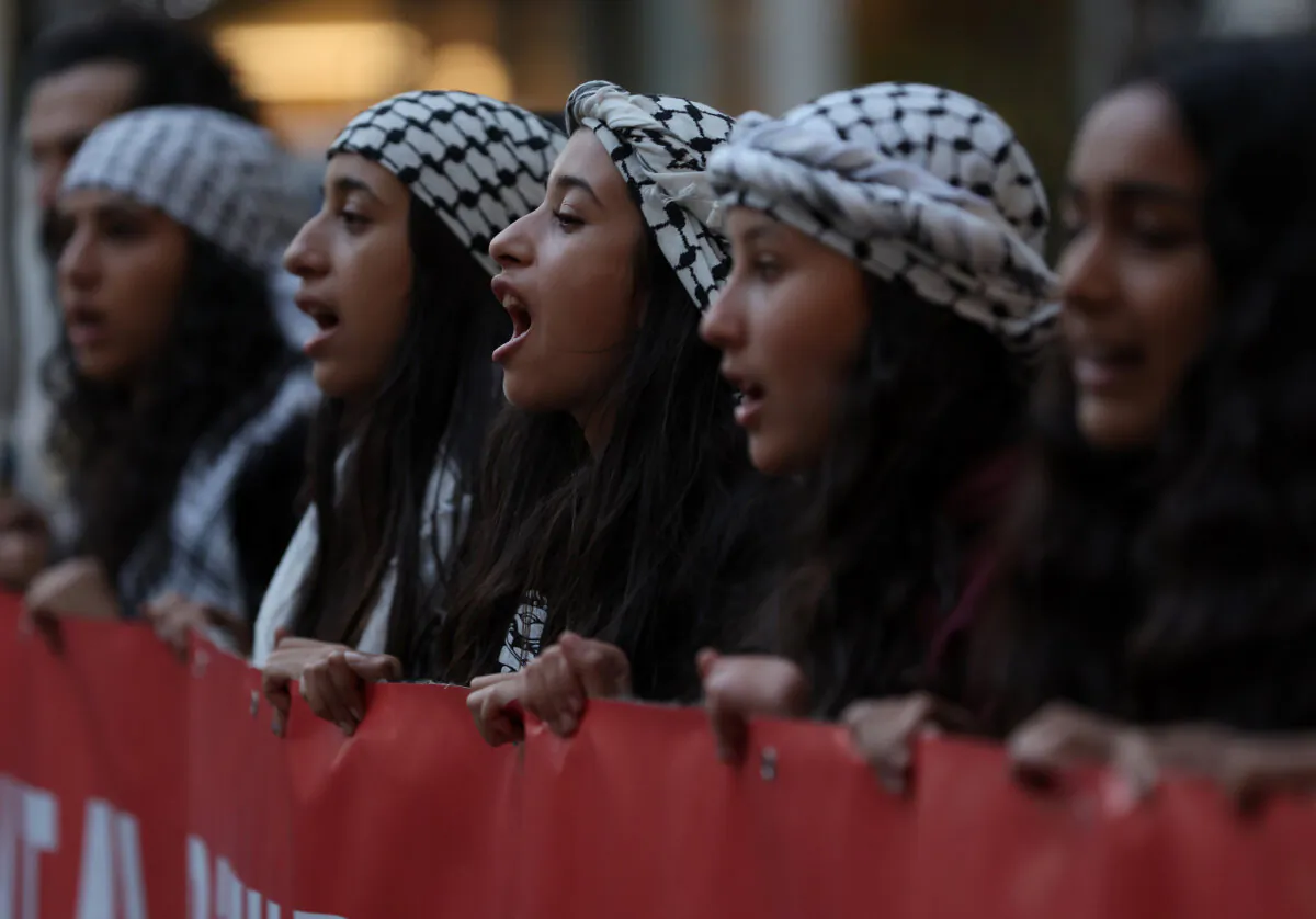 Pro-Palestinian activists chant during a protest in front of BlackRock headquarters in San Francisco on Nov. 29, 2023. (Justin Sullivan/Getty Images)