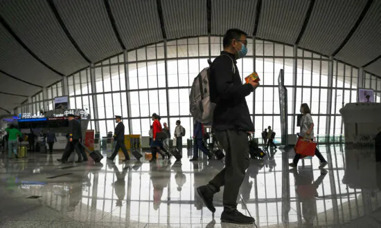 China Aims to Lure Visitors With Visa-Free Entry
