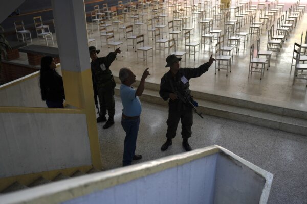 Epoch Times Photo