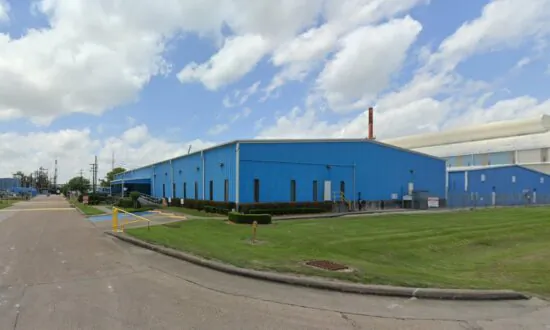 8 Texas Chemical Plant Workers Treated for Toxic Gas Exposure