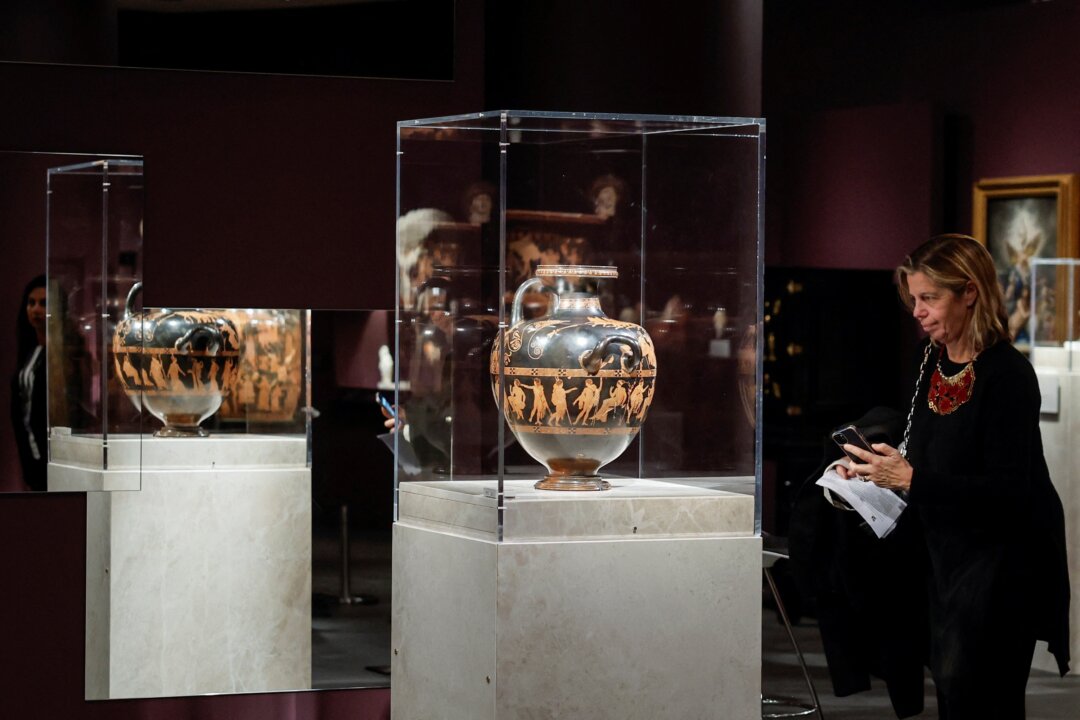 British Museum Lends Ancient Greek Vase to Acropolis Museum The Epoch Times