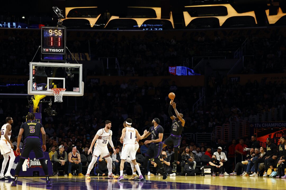 LeBron Leads Lakers To The In-season Tournament Semifinals With A 106 ...