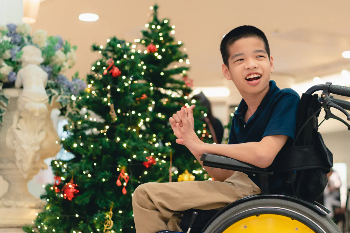 Spread the Christmas spirit to everyone you see—even if you don't agree with them. (AnnGaysorn/Shutterstock)