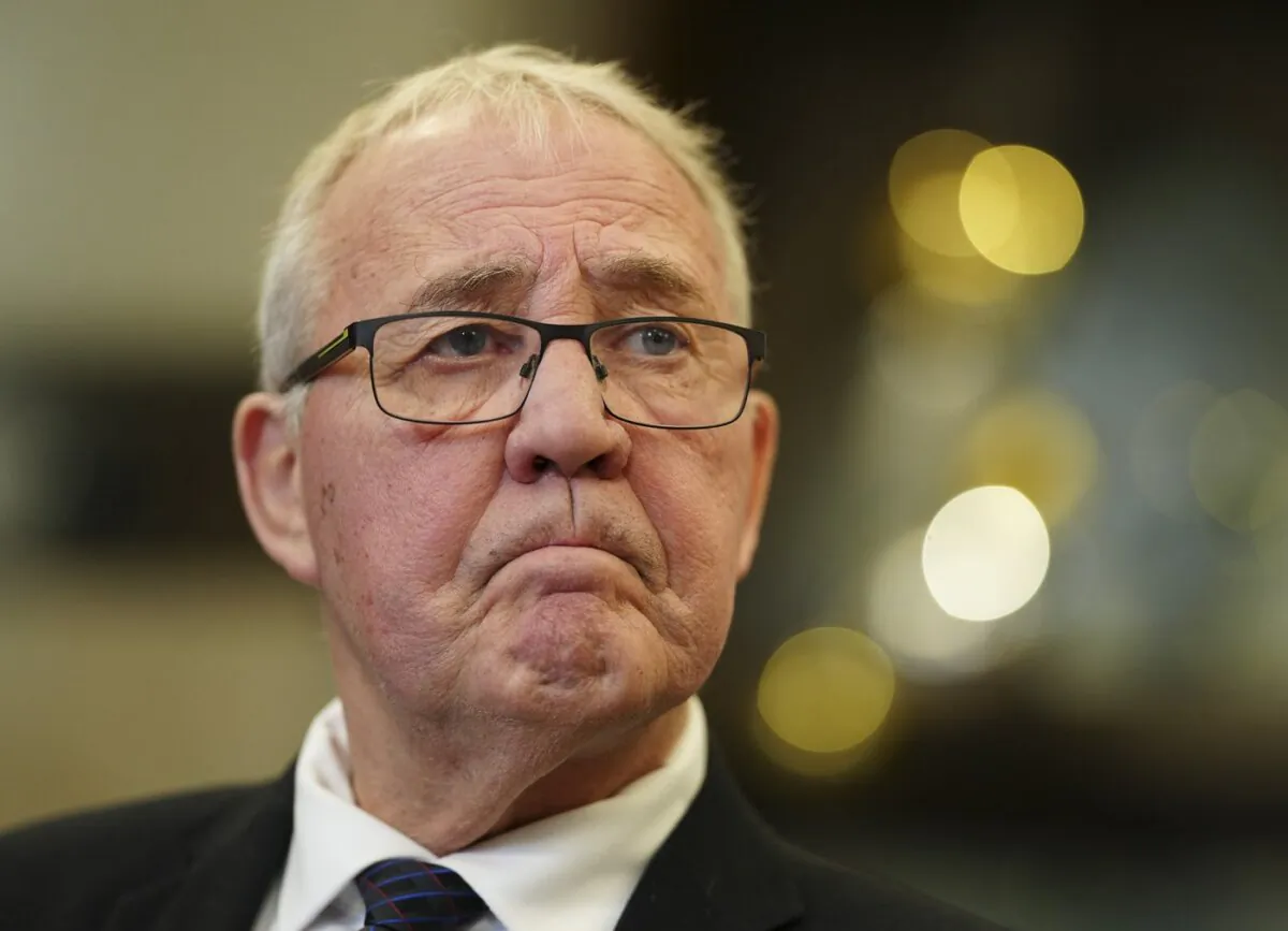 National Defence Minister Bill Blair speaks to reporters on Parliament Hill in Ottawa on Dec. 6, 2023. (The Canadian Press/Sean Kilpatrick)
Sean Kilpatrick