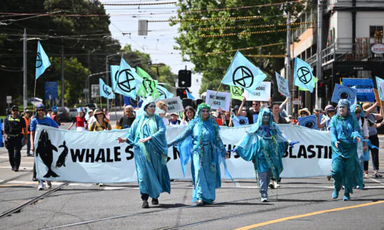 Climate Protestors Block Off Melbourne CBD For 3rd Consecutive Day