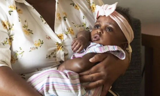 2 Babies Infected With Dangerous Bacteria Sometimes Found in Powdered Infant Formula