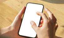 We Keep Using Phones at Dinner Because of a Classic Human Bias: Study 