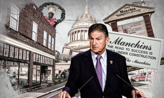 Manchin’s Turn to the Center Has No Lane on West Virginia’s Country Roads