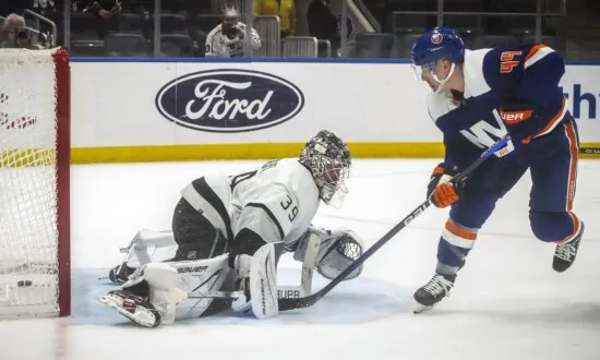 Islanders Rally for OT Win Handing Kings 1st Road Loss