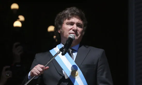 Milei Invites Australian Libertarian Politician to Inauguration