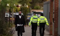2 Schoolgirls Arrested After Jewish Woman Robbed and Assaulted in London