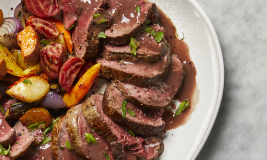Perfect Chateaubriand Is an Elegant Meal to Ring in the New Year