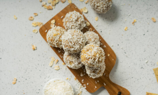 Goji Orange Coconut Delights (Recipe)