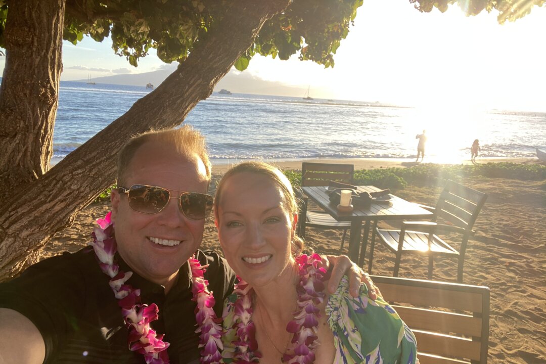 Marianne and her husband Scott in Hawaii in August 2023. A year and a half after falling ill. (Photo courtesy of Marianne)