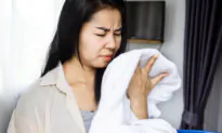 A Simple Solution for Gross, Smelly Towels