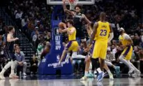 Mavericks Win Battle of 3-Pointers vs. Lakers 127–125