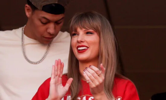 Give Taylor Swift Her Due: She’s a Positive Force for Femininity