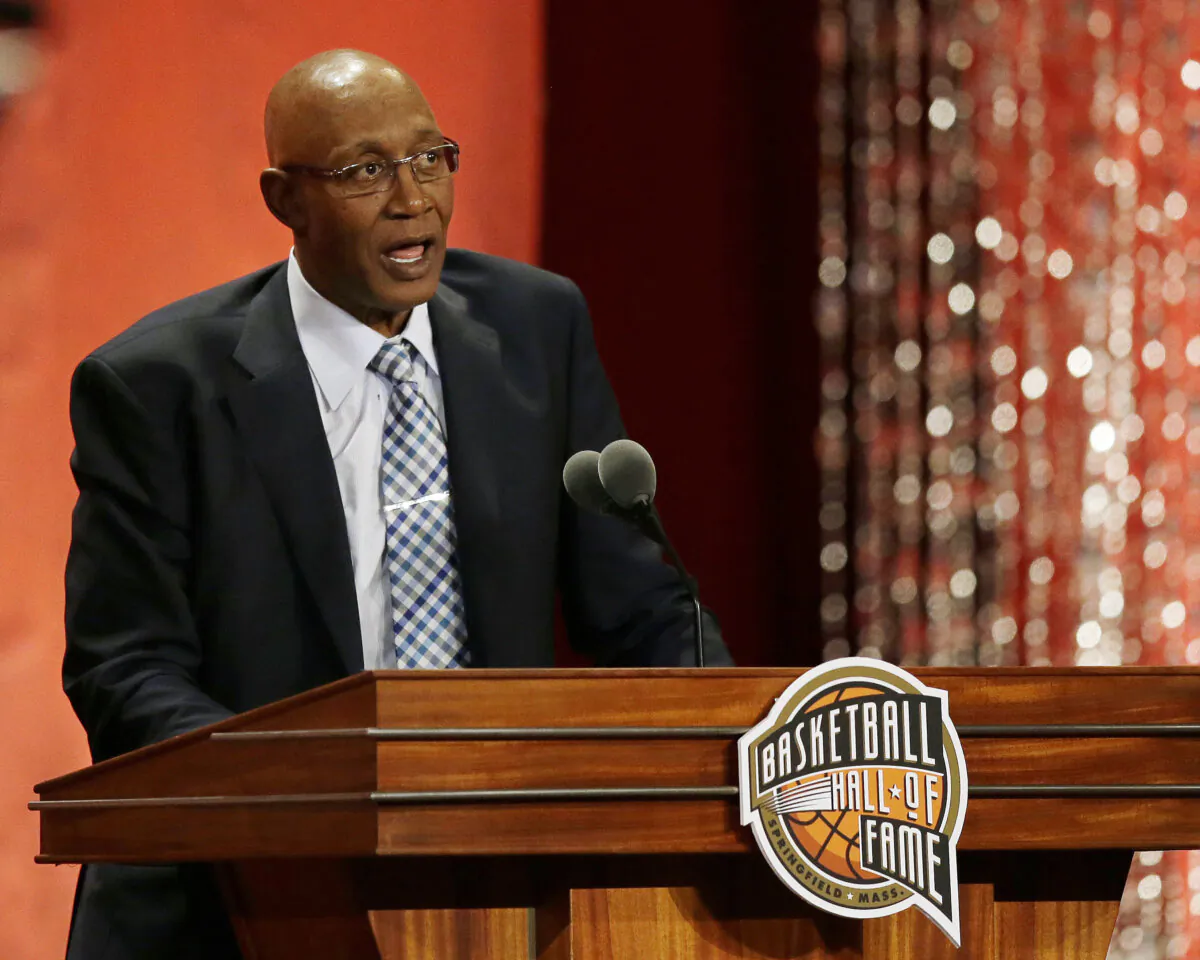 Former NBA star George McGinnis speaks during his enshrinement into the Naismith Memorial Basketball Hall of Fame in Springfield, Mass., on Sept. 8, 2017. (Stephan Savoia/AP Photo)