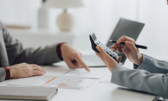 Are You Overpaying Taxes While the Rich Don’t? Learn Their Methods