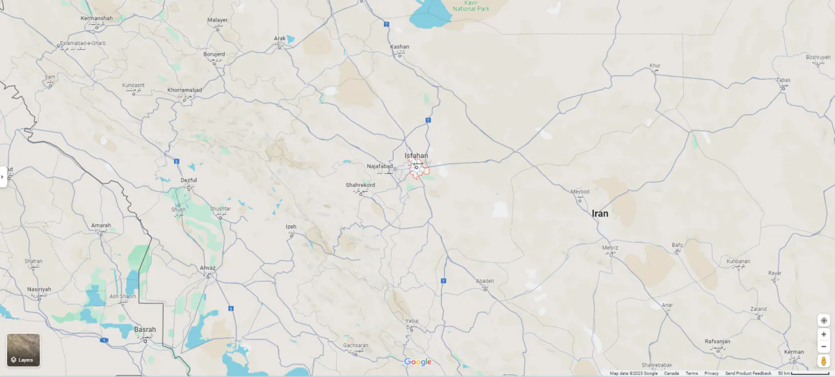 A fire at a crude oil distillation unit at a refinery in the central Iranian city of Isfahan on Saturday injured four people, the official IRNA news agency reported. (Screenshot via Google Map)
