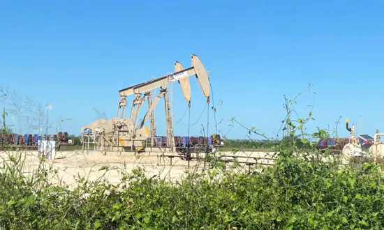 US Enjoying Record Oil Production—But Is It Sustainable?
