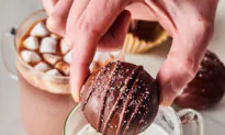 I Made This ‘Exploding Cocoa’ Once and I’ll Never Go Back to the Boxed Kind